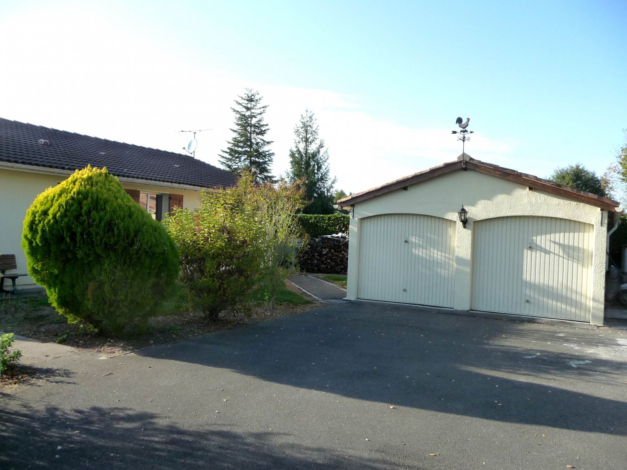 Maison plain pied, 3 chambres, double garage, piscine sur 964m²,CESTAS REJOUIT
